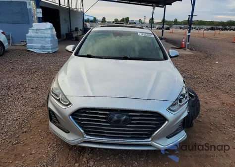2018 Hyundai Sonata Sport z USA, uszkodzony, nr VIN 5NPE34AF8JH694609